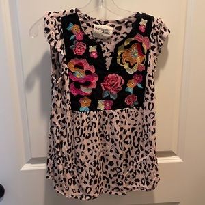 Savannah Jane embroidery top